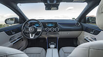 Mercedes-Benz GLA 220d mountaingrau magno; Leder - macchiatobeige/schwarz;Kraftstoffverbrauch kombiniert: 4,9-4,7 l/100 km; CO2-Emissionen kombiniert: 129–123 g/km

Mercedes-Benz GLA 220d mountain grey magno; Leather - macchiato beige/black;Fuel consumption combined: 4.9-4.7 l/100 km; combined CO2 emissions: 129-123 g/km