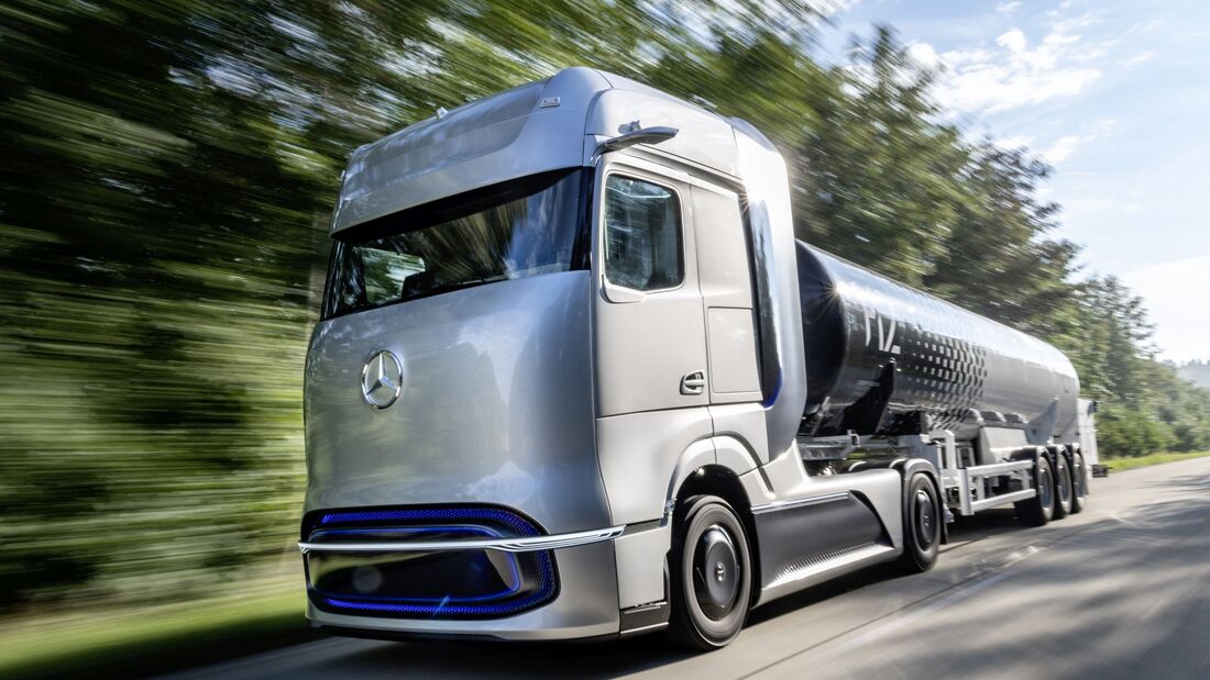 Mercedes-Benz GenH2 Truck und eActros LongHaul