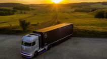 Mercedes-Benz GenH2 Truck und eActros LongHaul