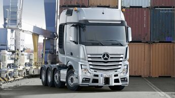 Mercedes-Benz SLT