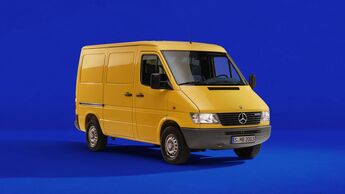 Mercedes-Benz Sprinter feiert 30-jährige Erfolgsgeschichte mit einem attraktiven Sondermodell

The Mercedes-Benz Sprinter celebrates 30 years of success, with attractive offers