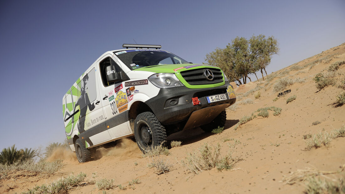 Mercedes-Benz Sprinter siegt bei der Rallye Aicha des Gazelles 2014.