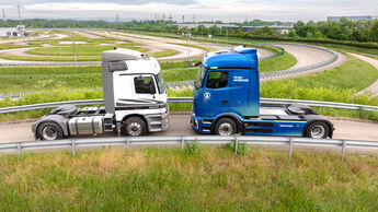 Mercedes-Benz Trucks feiert 30 Jahre Actros // Mercedes-Benz Trucks celebrates 30 years of Actros