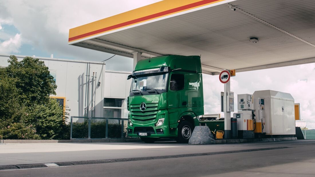 Mercedes-Benz Trucks und Shell forcieren digitale Bezahlvorgänge für Kraftstoff – erfolgreiche Tests an Shell-Tankstellen mit automatisch zahlenden Lkw