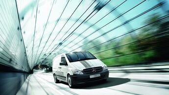Mercedes-Benz Vito E-Cell, Tunnel, Glas, Werbefoto