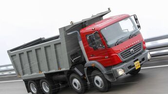 Mercedes-Benz World Truck Global Trucks