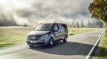 Mercedes V-Klasse 2019, fahrend, schräg, vorne, links