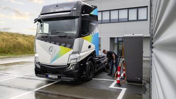 Mercedes eActros LongHaul