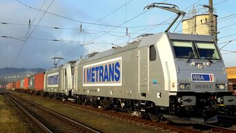 Metrans, Zug, Schienengüterverkehr