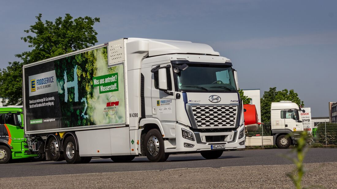 Meyer Logistik Hyundai Xcient Fuel Cell