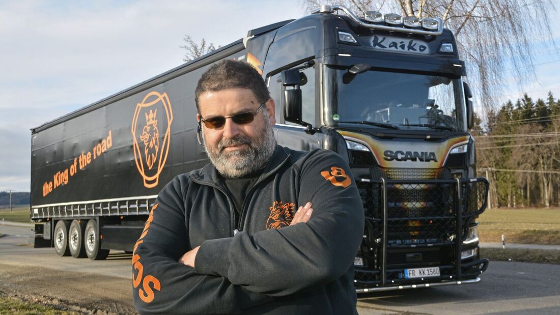 Michael Finkbeiner, zusammen mit seinem Bruder Marco, Inhaber von Kaiko-Transport aus St.Märgen, heute 6 Lkw, sehr bekannt in der Truckszene, einer der ersten S 580 V 8 in Baden-Württemberg.