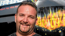 Mit seiner Liebe zu Scania und V8-Motoren ist Andreas „Andal“ Schubert in Fahrerkreisen längst zur Kultfigur geworden.