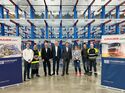 Mitarbeitende und Projektverantwortliche der Craiss Generation Logistik im neuen Logistikzentrum Augsburg. 