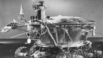 Mondlandesonde Lune 17 einer Proton-Rakete setzt den Rover auf dem Mond ab