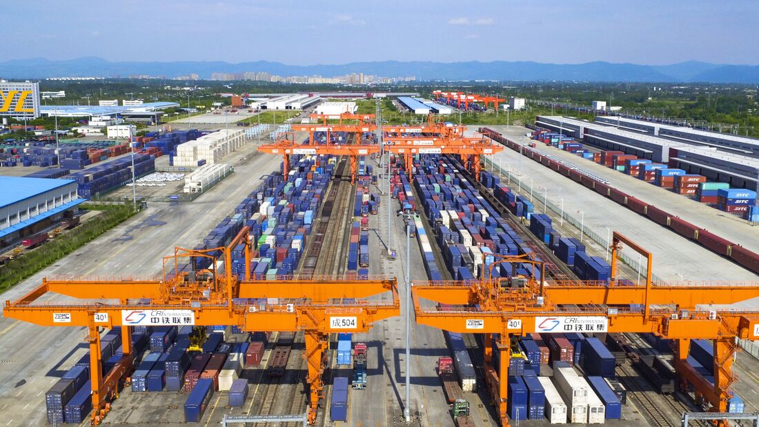 Mosolf, Mosolf-Gruppe, Belt and Road Initiative, 4PL, 4PL-Konzept, asiatische Automobilhersteller, Bahn, Bahnverbindung, neuen Seidenstraße