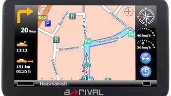 Navigationsgerät berechnet optimale Lkw-Route
