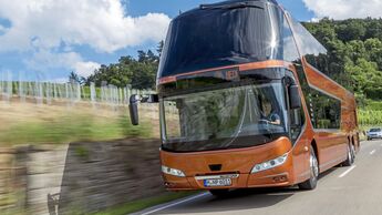 Neoplan Skyliner