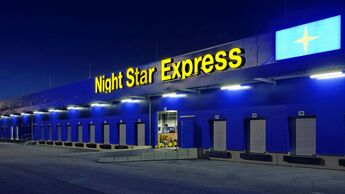 Night Star Express, Lager, Halle, Nacht