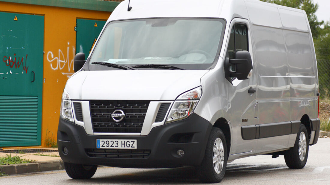 Nissan NV400