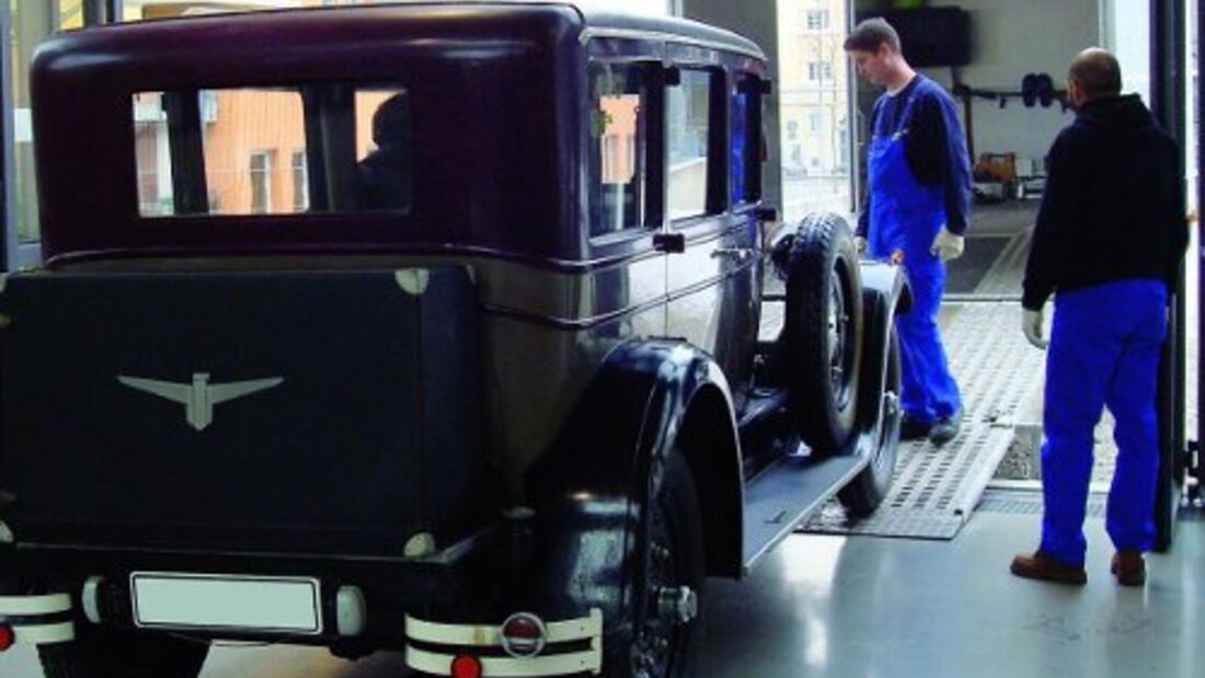 Oldtimer im Huckepack