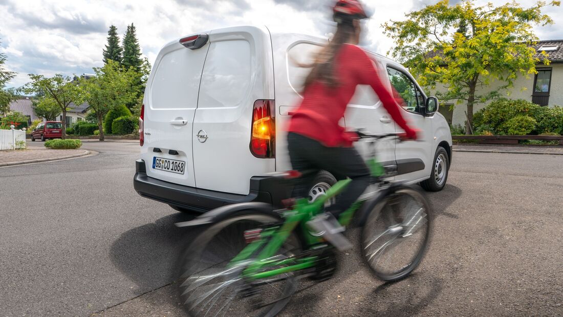Opel Combo Cargo Surround Rear Vision