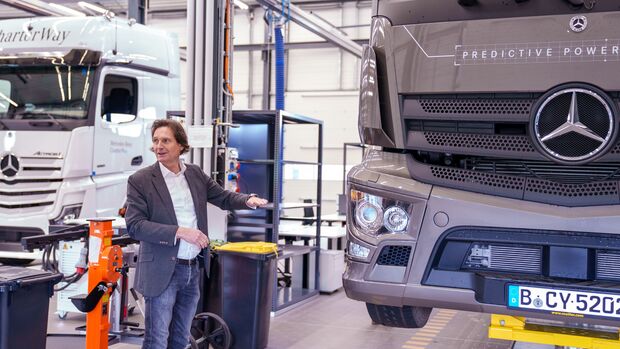 Own Retail Strategie: Mercedes-Benz Nutzfahrzeugzentrum in Haan eröffnet
Own Retail strategy: Mercedes-Benz Commercial Vehicle Center in Haan opened