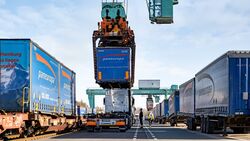 Paneuropa Transport aus Bakum erweitert das Streckennetz im Kombinierten Verkehr (KV) um die Verbindung Bremen– Piacenza (Italien) – auch, um die Probleme am Brenner zu umgehen.