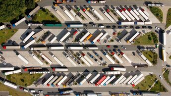 Parkplatzservice für Brummifahrer / Parking bay service for truck drivers