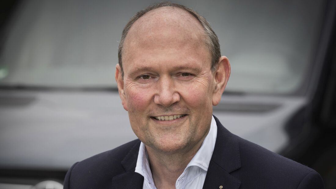 Personelle Veränderung bei Mercedes-Benz Vans: Führungswechsel in der Transporter-Sparte: Marcus Breitschwerdt folgt Volker Mornhinweg als Leiter Mercedes-Benz Vans

Personnel change at Mercedes-Benz Vans: Change in Management in Van Division: Marcus Bre