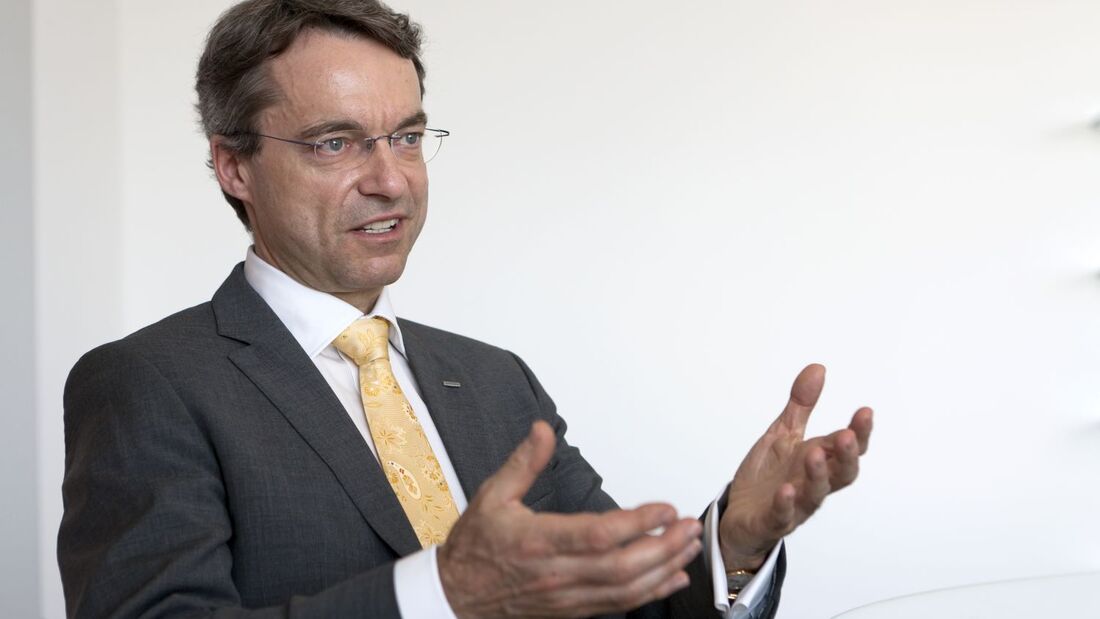 Portraits und Interview von Herr Bernhard Simon, DACHSER Simon, Dachser