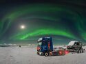 Premiere am Polarkreis: eActros?600 von VEGA besteht eNordkapp Challenge als erster batterieelektrischer Sattelzug
Premiere at the Arctic Circle: VEGA’s eActros?600 conquers the eNordkapp Challenge as the first battery-electric truck
