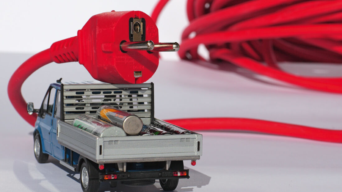 Pritschenwagen, Batterien, Kabel