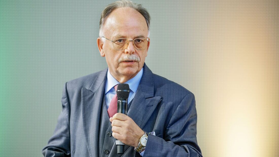 Prof. Dr. Karlheinz Schmidt, BGL