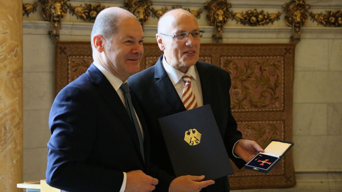 Prof. Kurt Bodewig, Bundesverdienstkreuz 