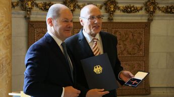 Prof. Kurt Bodewig, Bundesverdienstkreuz