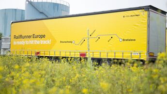 RailRunner Europe, Megatrailer, kranbar