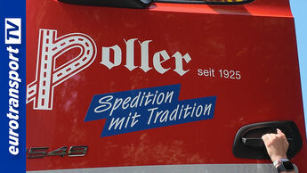 Reihe liebevoll restaurierter Lkw-Oldtimer beim Truckertreffen in Plauen, fotografiert vor grünem Hintergrund. Links im Bild das eurotransportTV Logo in Blau als vertikale Leiste.