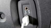 Renault Master, USB