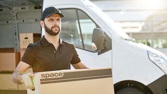 Renault Master Z.E., E-Auto, Elektroauto, E-Transporter, Elektrotransporter laden, Lieferdiesnt, Paketdienst, gewerblich, Business KEP, letzte Meile