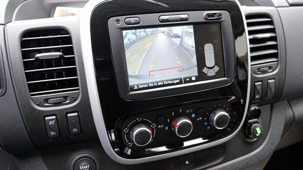 Renault Trafic Energy dCi 145 EDC Kastenwagen grau Doppelkupplungsgetriebe