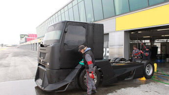 Renault bekennt sich zum Truck Race
