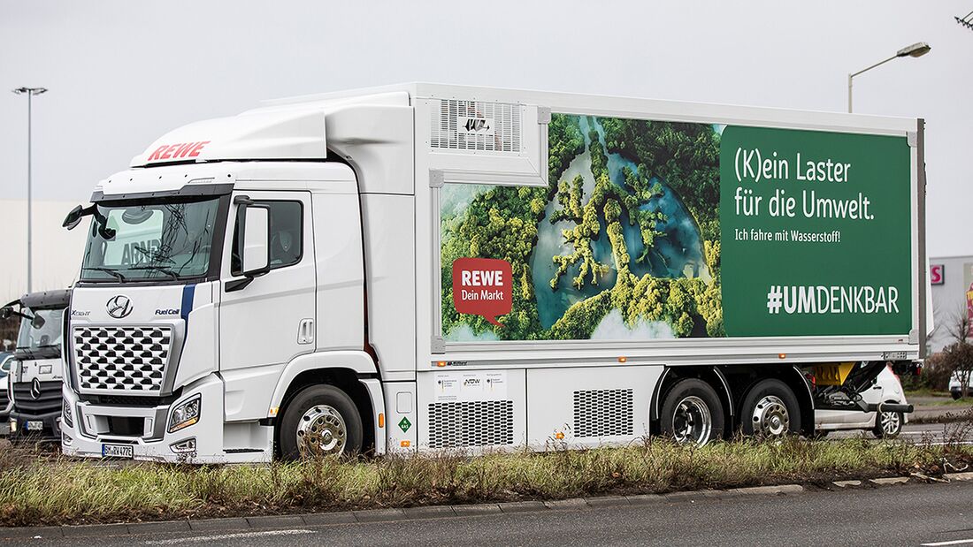 Rewe geht mit dem ersten eigenen Wasserstoff-Lkw geht in den Praxiseinsatz.