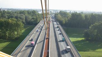 Rheinbrücke Neuenkamp