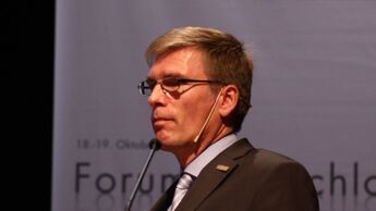Roland Müller, Leiter Anwendungsentwicklung Nutzfahrzeuge, ZF, lao-Zukunftskongress, 2011