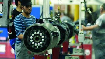 SAF-Holland schult Werkstattpersonal