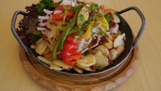 SVG Rasthof Truckstop Raststätte Elsinger Höhe Koch Essen Fahrer