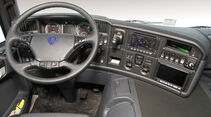 Scania P230, Cockpit