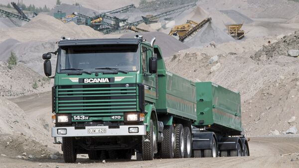 Scania R143HL 8x2 tipper