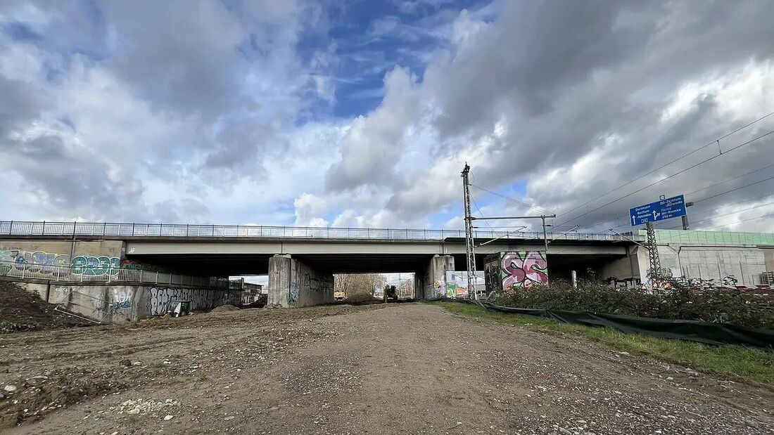 Schlachthofbrücke an der A40 bei Bochum
