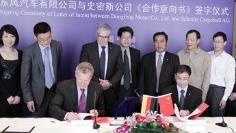 Schmitz Cargobull, Dongfeng, Joint Venture, Vertragsunterzeichnung